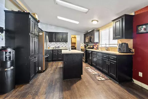 45465 25th St N #SPC 104, Lancaster, CA 93535 photo 3