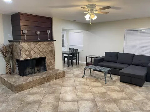 44508 E 2nd St, Lancaster, CA 93535 photo 3