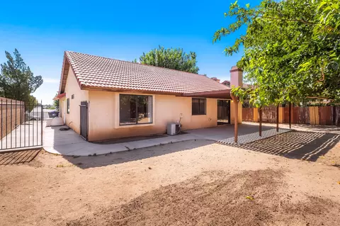 43359 Carol Dr, Lancaster, CA 93535 photo 32