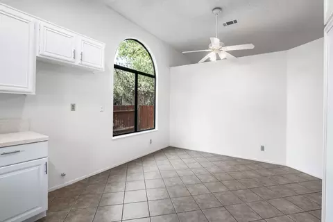 43359 Carol Dr, Lancaster, CA 93535 photo 11