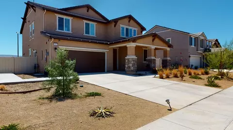 5060 Spur Ave, Lancaster, CA 93536 photo 2