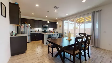 5060 Spur Ave, Lancaster, CA 93536 photo 8
