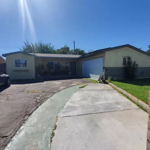 44721 E 6th St, Lancaster, CA 93535 photo 2