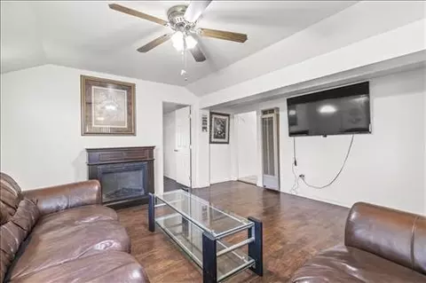 260 Pinon St, Tehachapi, CA 93561 photo 5