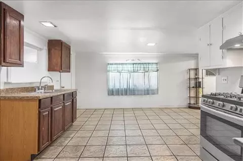 260 Pinon St, Tehachapi, CA 93561 photo 10