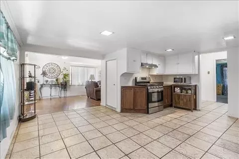 260 Pinon St, Tehachapi, CA 93561 photo 12