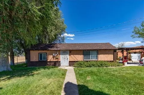 260 Pinon St, Tehachapi, CA 93561 photo 1