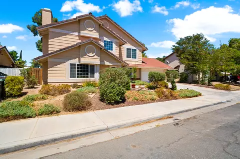 149 Ave R-3 E, Palmdale, CA 93550 photo 2