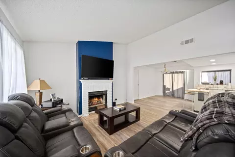 43041 Fairlee Dr, Lancaster, CA 93536 photo 10