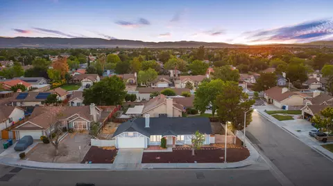 43041 Fairlee Dr, Lancaster, CA 93536 photo 21