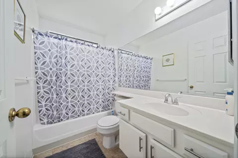43041 Fairlee Dr, Lancaster, CA 93536 photo 20