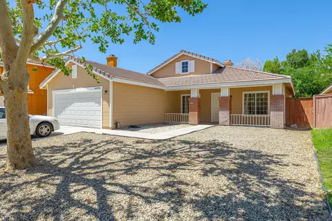 43245 32nd St E, Lancaster, CA 93535 photo 1