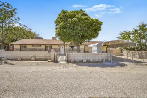 40521 156th St, Lake Los Angeles, CA 93535 photo 1