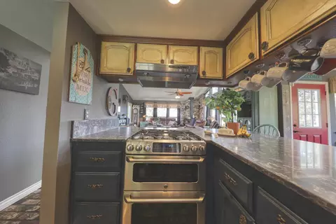 21900 Shady Ct, Tehachapi, CA 93561 photo 9