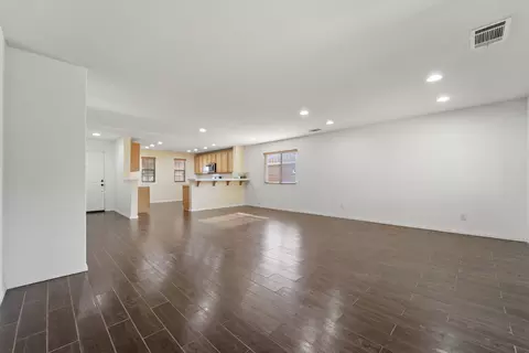 3129 Norberry St, Lancaster, CA 93535 photo 9