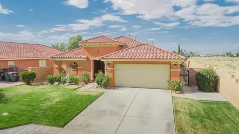 3129 Norberry St, Lancaster, CA 93535 photo 3
