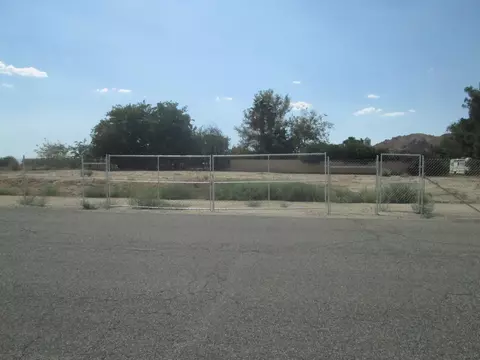 165 Th And Ave Q, Palmdale, CA 93591