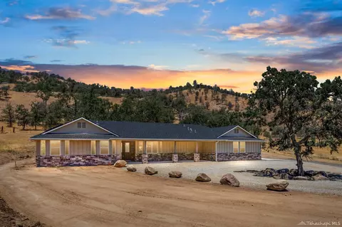 20983 Old Town Rd, Tehachapi, CA 93561 photo 1