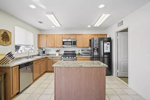 3320 James Ct, Lancaster, CA 93535 photo 12