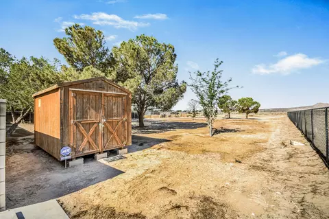 40953 E 156th St, Lancaster, CA 93535 photo 17