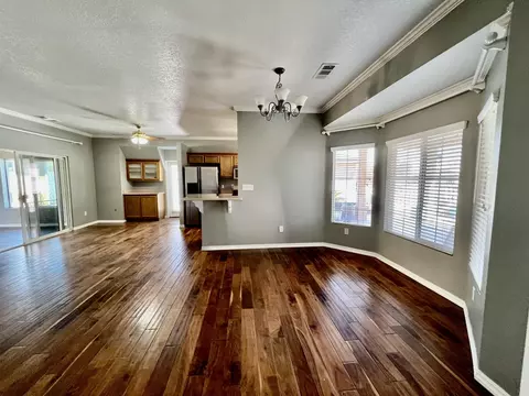 119 Brentwood Dr, Tehachapi, CA 93561 photo 9