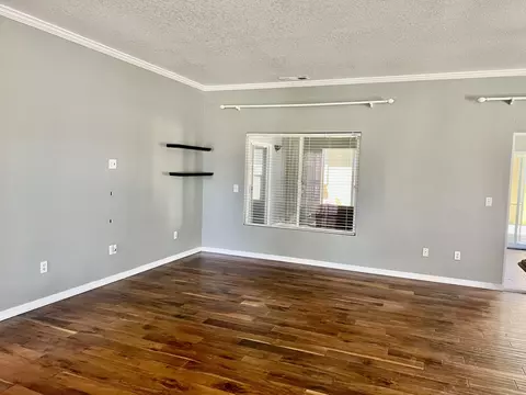 119 Brentwood Dr, Tehachapi, CA 93561 photo 4