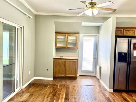 119 Brentwood Dr, Tehachapi, CA 93561 photo 11