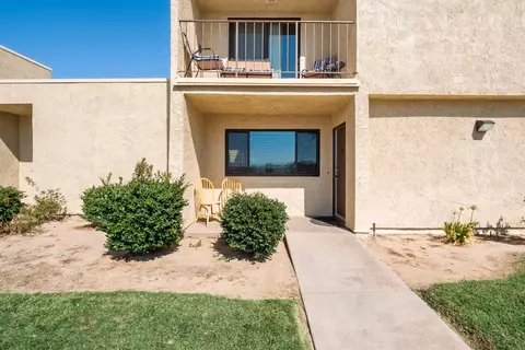 44200 Kingtree Ave UNIT 24, Lancaster, CA 93534 photo 3