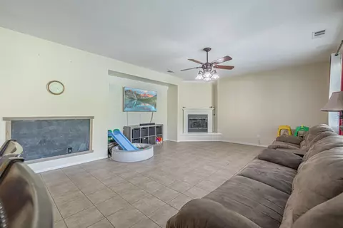 44848 Mariposa Dr, Lancaster, CA 93536 photo 15