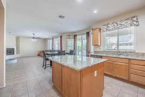44848 Mariposa Dr, Lancaster, CA 93536 photo 12