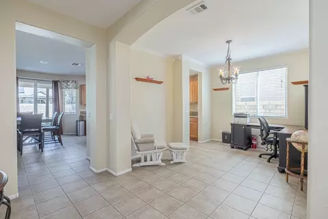 44848 Mariposa Dr, Lancaster, CA 93536 photo 7