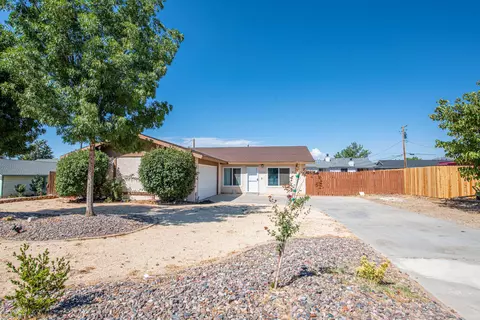 21490 Santa Maria Dr, Tehachapi, CA 93561 photo 4