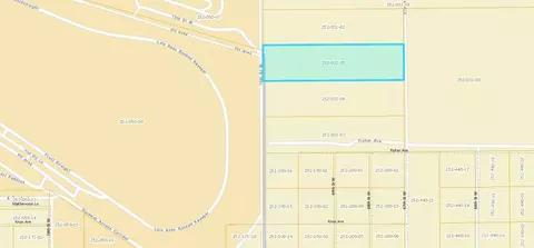 70 Th St W St W, Rosamond, CA 93560 photo 4