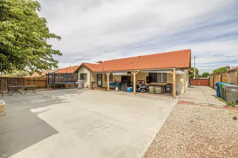 43241 Echard Ave, Lancaster, CA 93536 photo 25