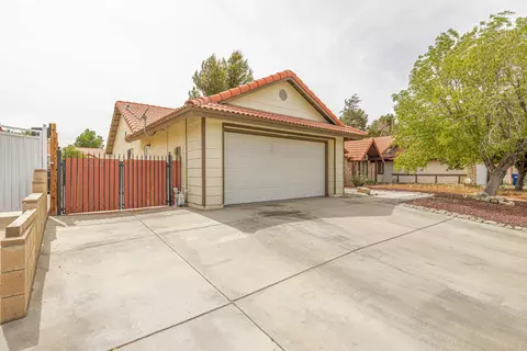 43241 Echard Ave, Lancaster, CA 93536 photo 22