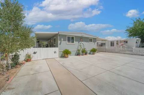 43850 20th St E #142, Lancaster, CA 93535 photo 2