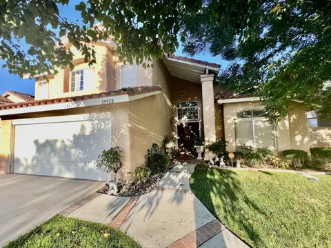 39928 Gorham Ln, Palmdale, CA 93551 photo 3