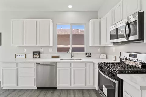 44335 57th St, Lancaster, CA 93536 photo 28