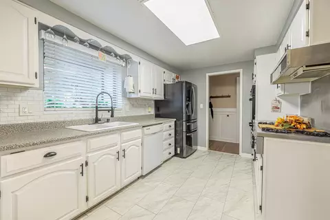 1809 Jenner St, Lancaster, CA 93534 photo 9