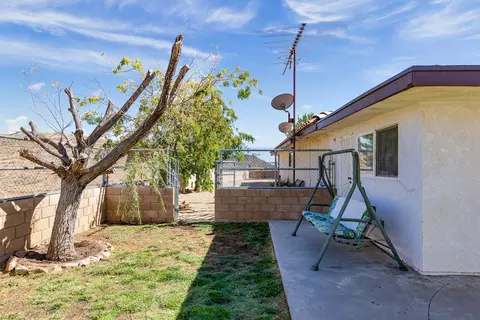 24845 Zambizi Way, Tehachapi, CA 93561 photo 33