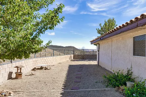 24845 Zambizi Way, Tehachapi, CA 93561 photo 34