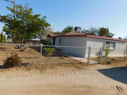 42530 E 6th St, Lancaster, CA 93535 photo 1