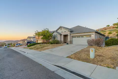 37116 Kingcup, Palmdale, CA 93551 photo 1