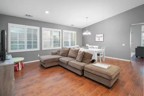 37116 Kingcup, Palmdale, CA 93551 photo 5