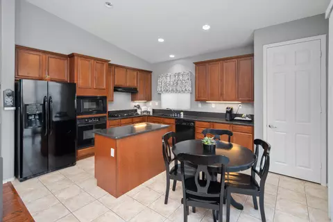 37116 Kingcup, Palmdale, CA 93551 photo 16