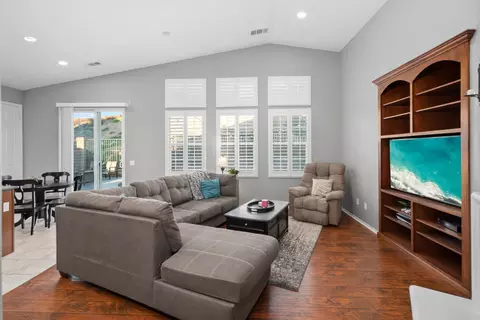 37116 Kingcup, Palmdale, CA 93551 photo 10