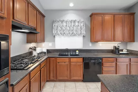 37116 Kingcup, Palmdale, CA 93551 photo 14