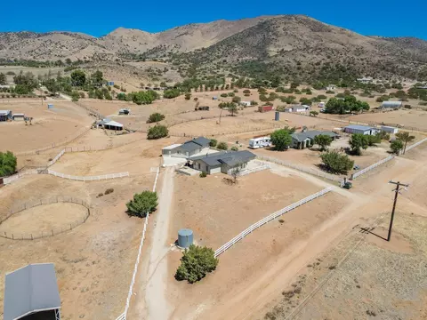 3211 Rolandee St, Acton, CA 93510 photo 3
