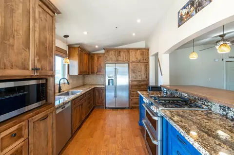 3211 Rolandee St, Acton, CA 93510 photo 16