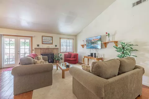 37238 Halfmoon Dr, Palmdale, CA 93550 photo 4